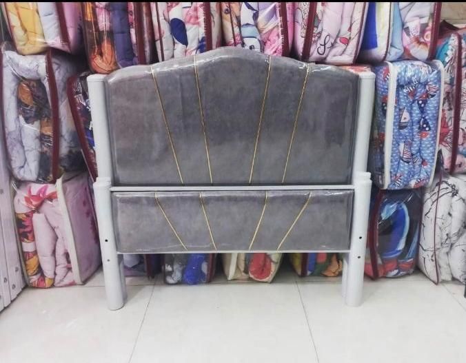 تخت خواب یک نفره حاجی پور(تختخواب۱یکنفره)تشک عروس|تخت و سرویس خواب|مشهد, حسین‌آباد|دیوار