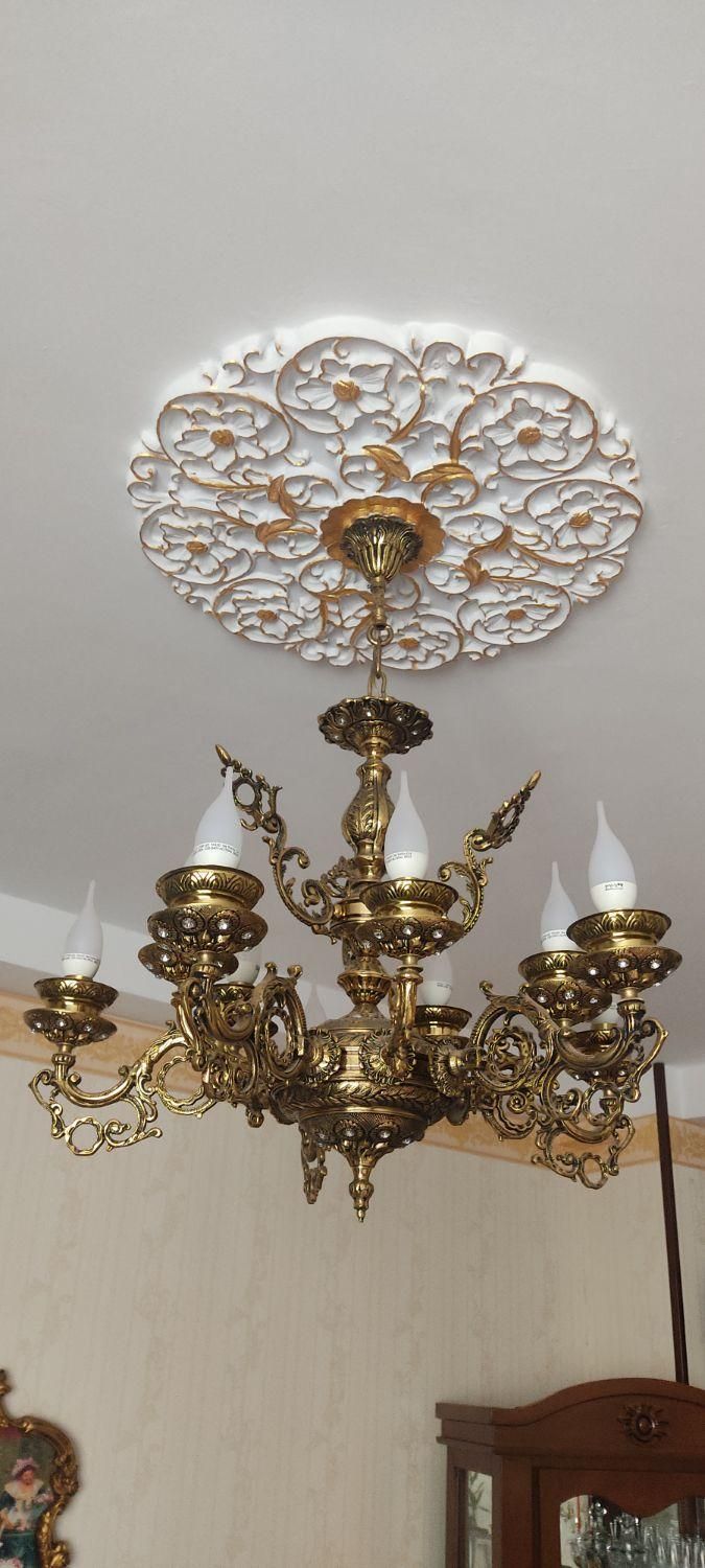 یک عدد لوستر برنزی ۱۰شاخه ، مجزا ، ۱۰شعله|لوستر و چراغ آویز|تهران, حکیمیه|دیوار