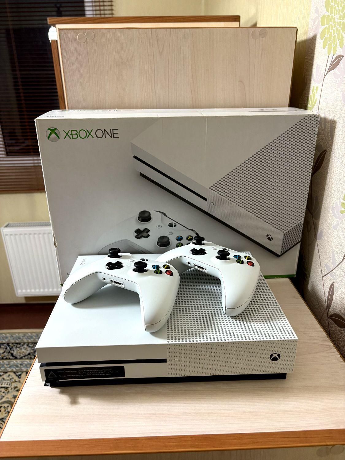 کنسول بازی xbox one s حافظه 500 گیگ|کنسول، بازی ویدئویی و آنلاین|شیراز, انجیر|دیوار