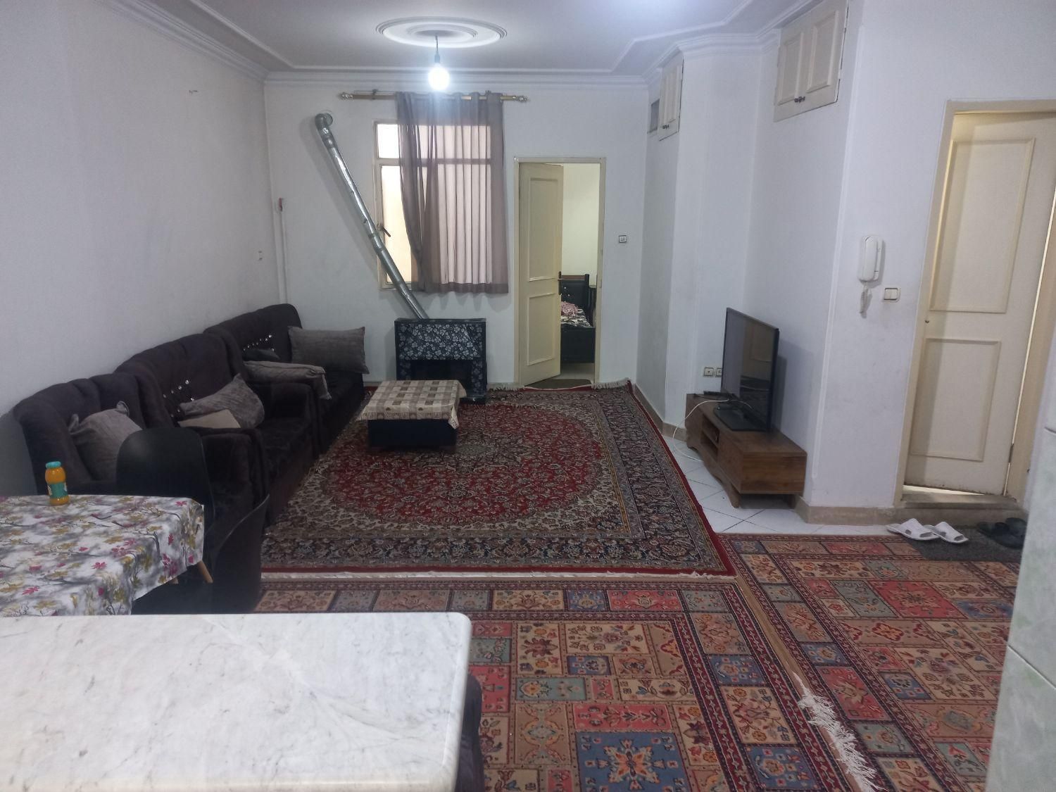 میدان راه آهن خ ولیعصر آپارتمان مبله شیک و تمیز|اجارهٔ کوتاه‌مدت آپارتمان و سوئیت|تهران, گمرک|دیوار