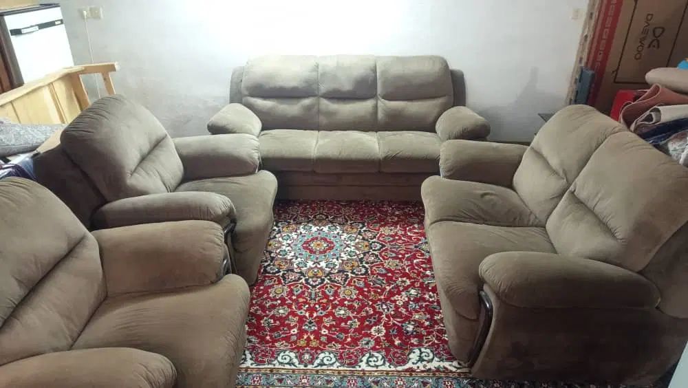 مبلمان 7 نفره راحتی در حد نو|مبلمان خانگی و میز عسلی|کرج, کمال‌شهر|دیوار