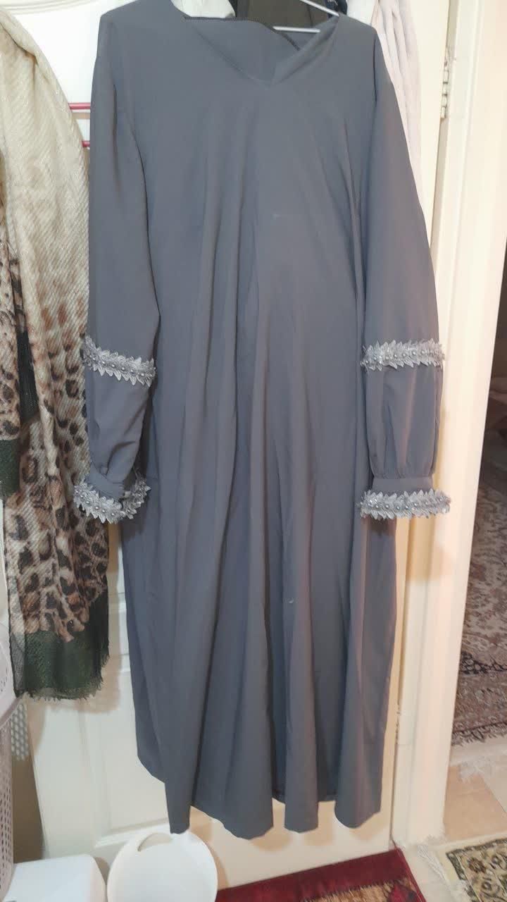 عبا|لباس|تهران, تسلیحات|دیوار
