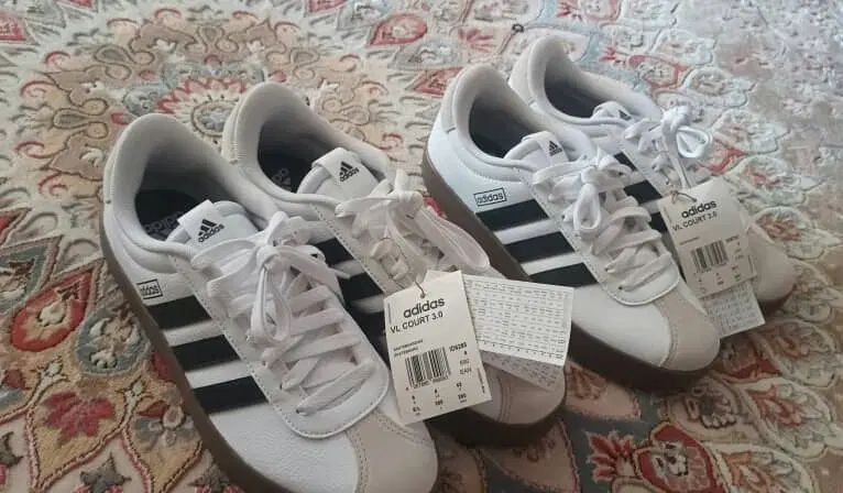 کتونی adidas VL اورجینال سه خط مشکی با رویه سفید|کیف، کفش، کمربند|کرج, فاز ۱ مهرشهر|دیوار