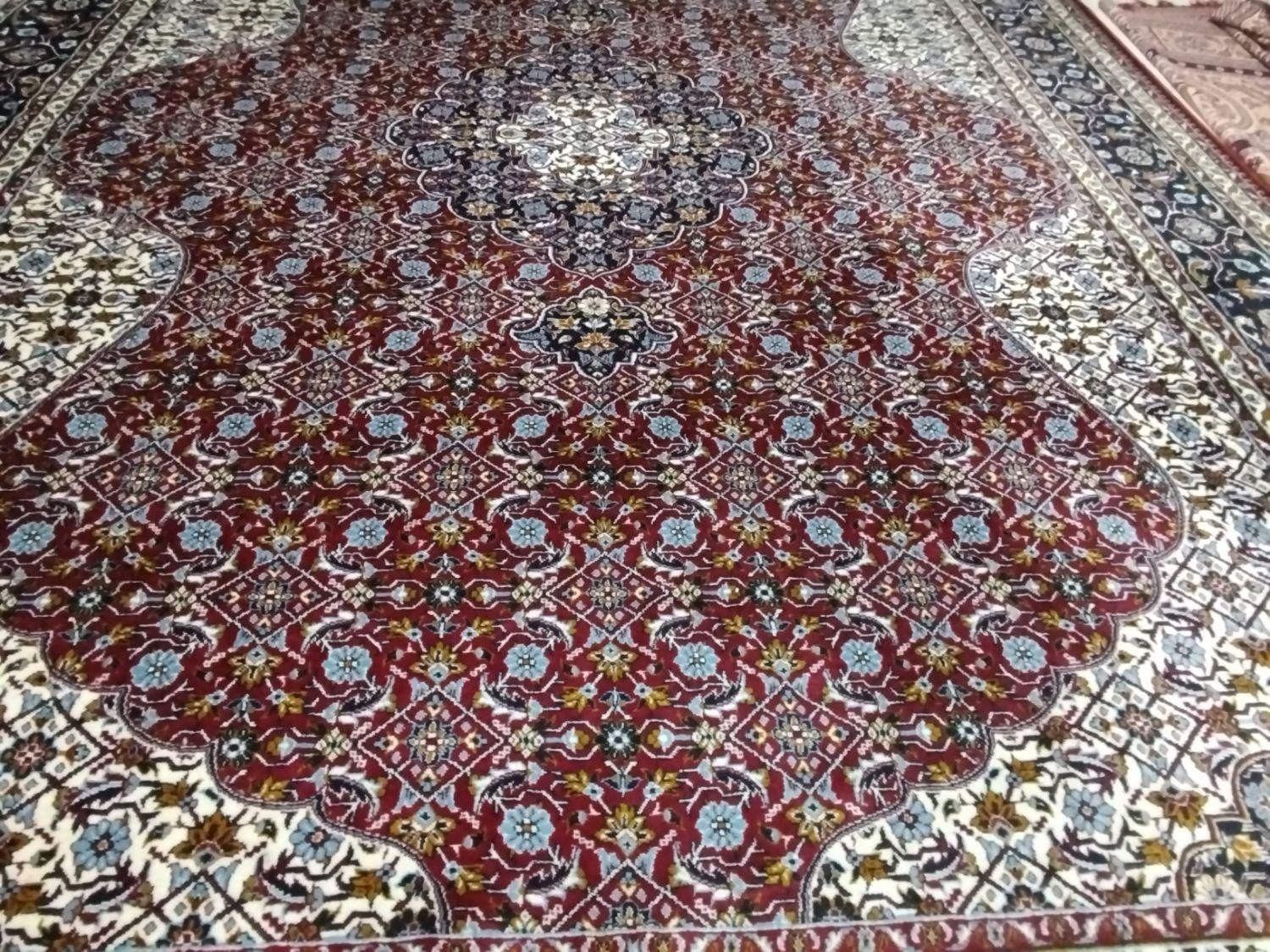فرش ۶متری و ۱۲ متری باهم پنج و نیم|فرش|ساوه, |دیوار
