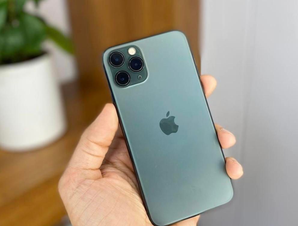 اپل iPhone 11 Pro با حافظهٔ ۲۵۶ گیگابایت|موبایل|شاهین‌شهر, مخابرات (شهید بهشتی)|دیوار