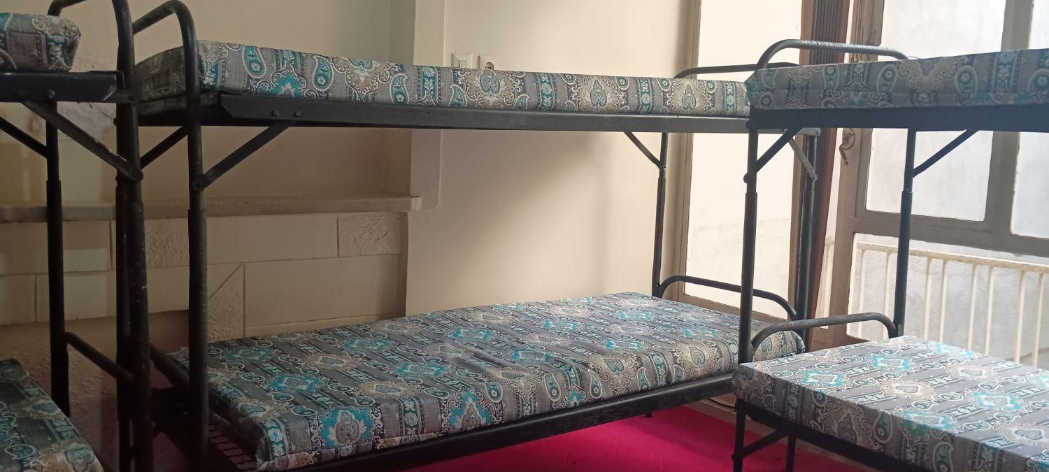 مهمانپذیر خوابگاه آقایان ( دنج )|اجارهٔ کوتاهمدت آپارتمان و سوئیت|تهران, نظامآباد|دیوار