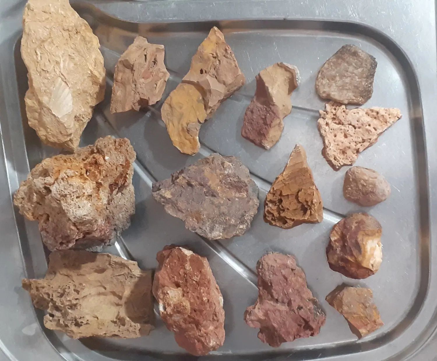 سنگ های صخره ای|گل و گیاه طبیعی|اصفهان, دارک|دیوار