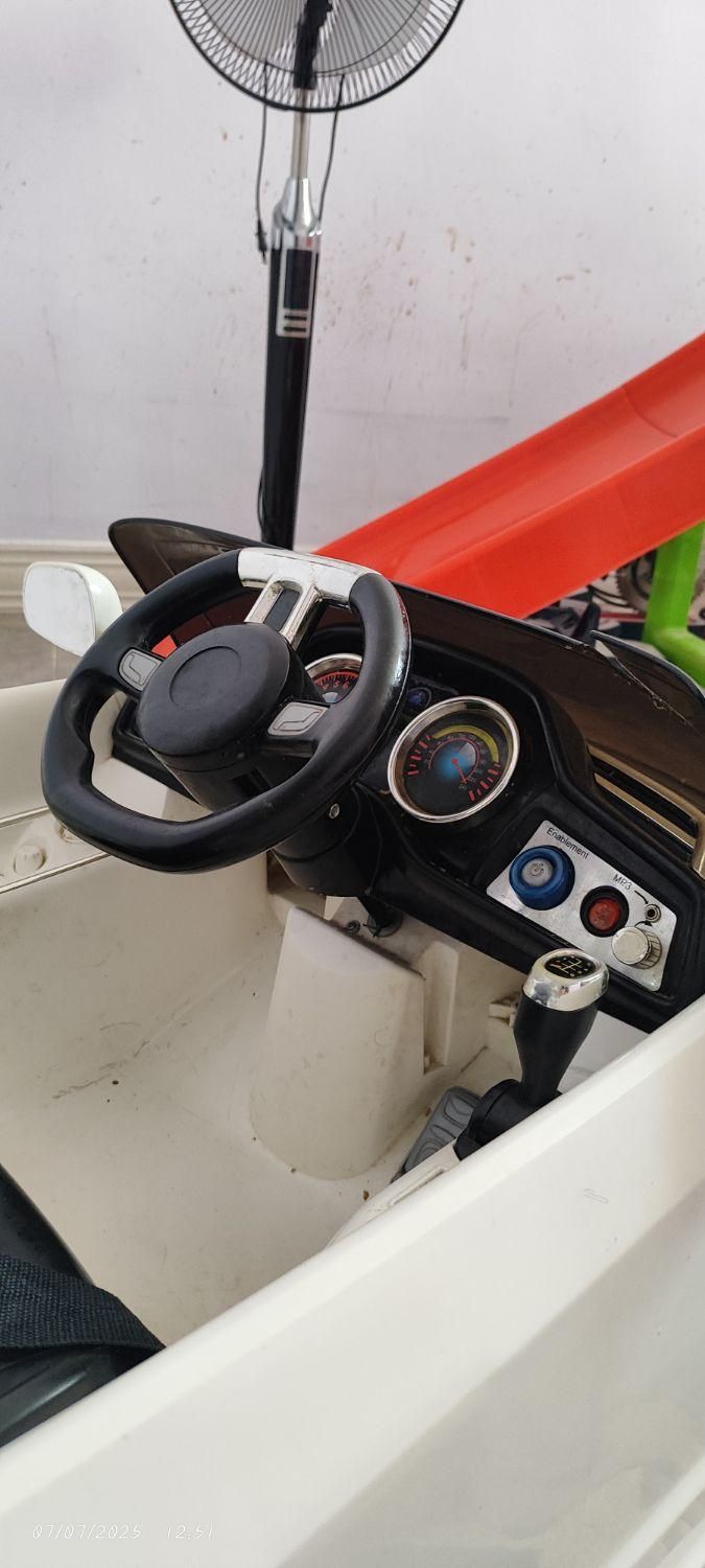 ماشین شارژری|اسباب‌بازی بچه|شیراز, جرسقان|دیوار