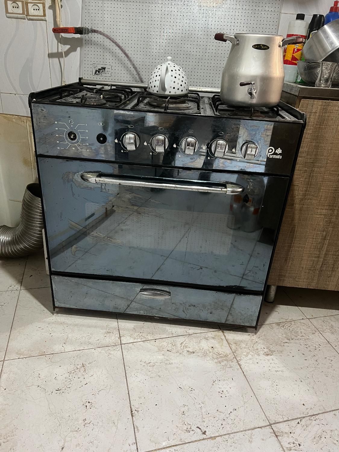 اچاق گاز ۵ شعل فر نما|اجاق گاز و لوازم برقی پخت‌وپز|رشت, فرزانه|دیوار
