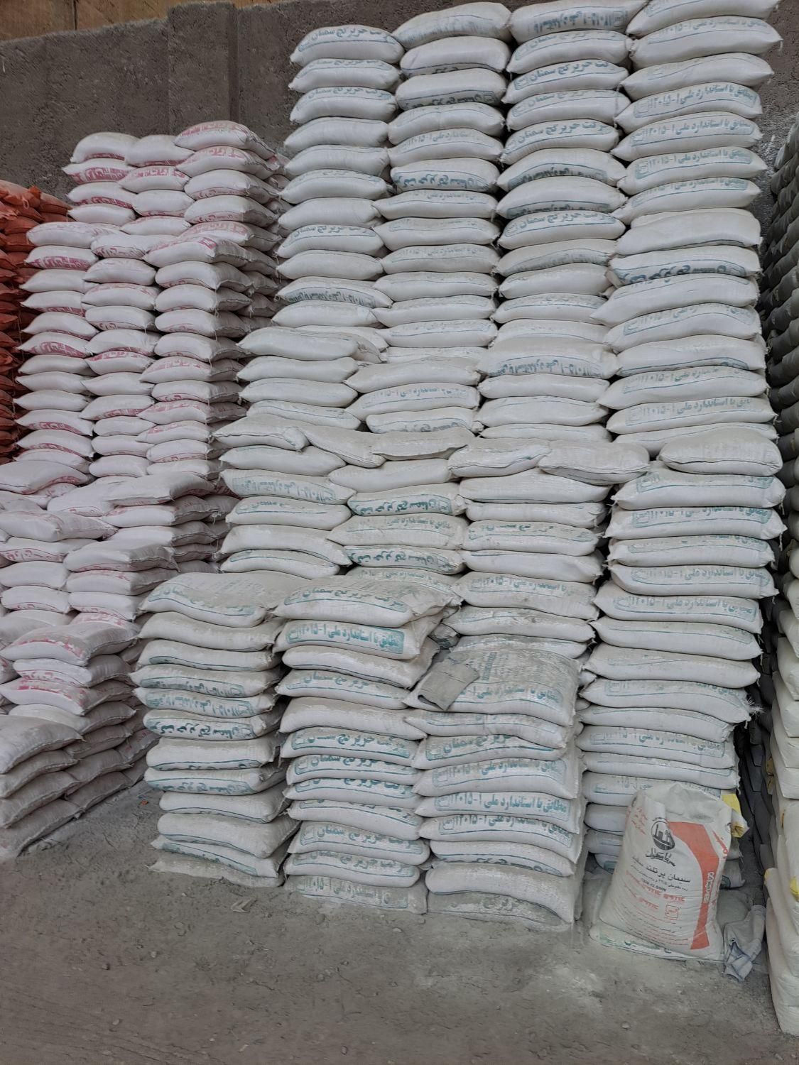 حمل نخاله وپخش مصالح خریدزایعات وتخریب جزئی وکلی|خدمات حمل و نقل|تهران, بریانک|دیوار