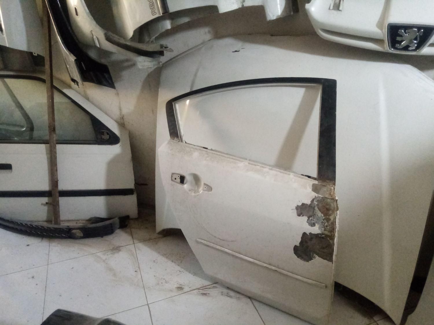 استوک سپر چینی ایرانی .بدنه چراغ|قطعات یدکی و لوازم جانبی|مشهد, الهیه|دیوار