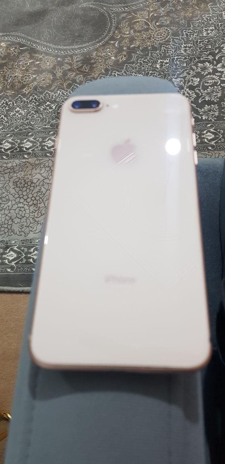 اپل iPhone 8 Plus با حافظهٔ ۲۵۶ گیگابایت|موبایل|اردبیل, |دیوار