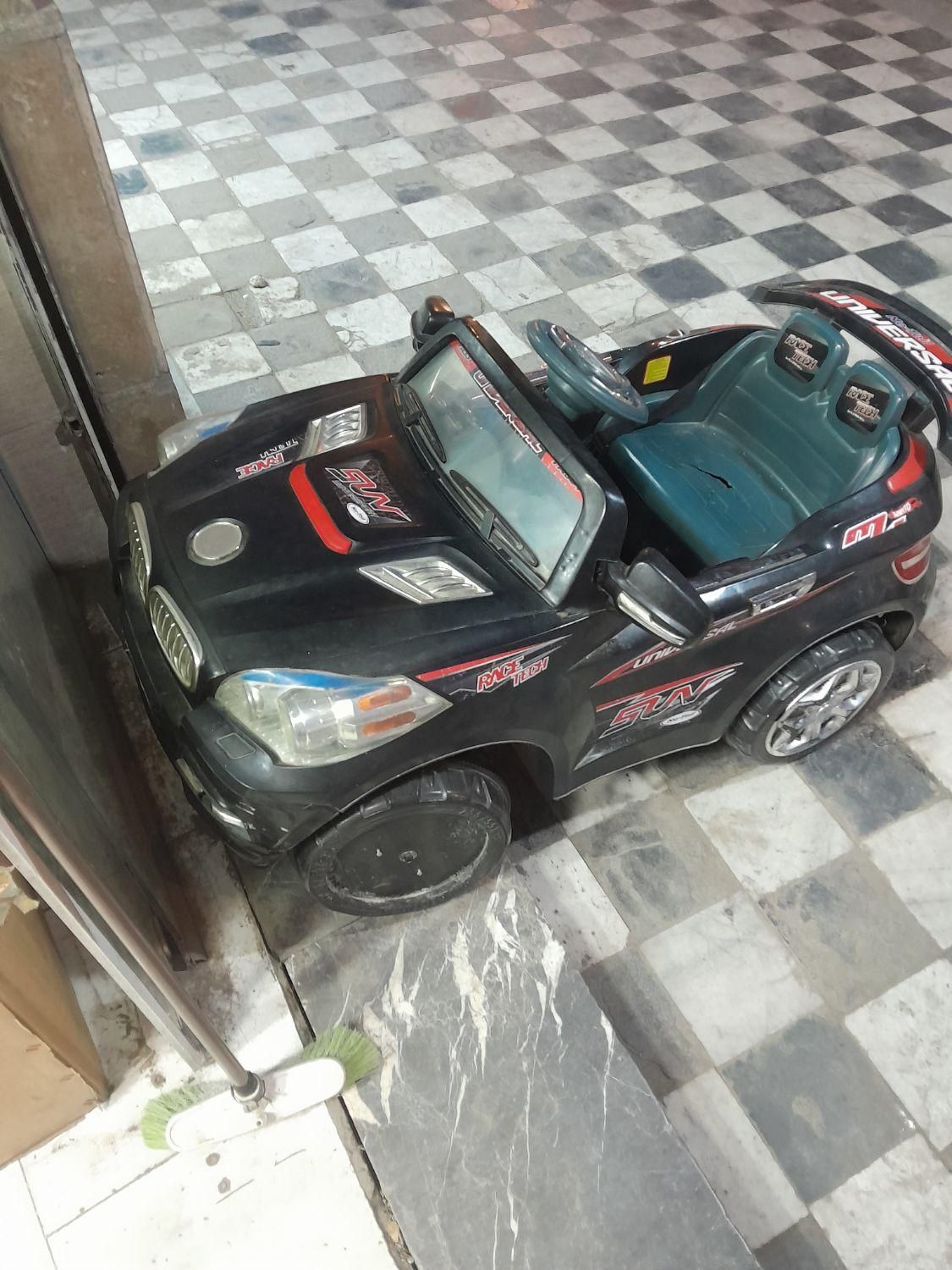 فروش ماشین شارژی بزرگ|اسباب‌بازی بچه|زاهدان, |دیوار