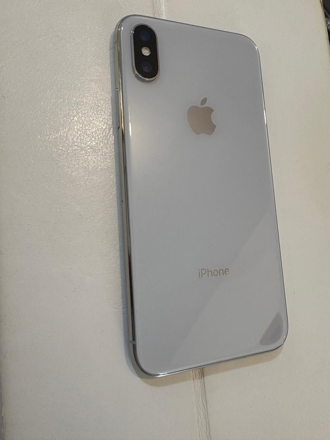 اپل iPhone X با حافظهٔ ۶۴ گیگابایت|موبایل|اصفهان, کوی ولی عصر|دیوار