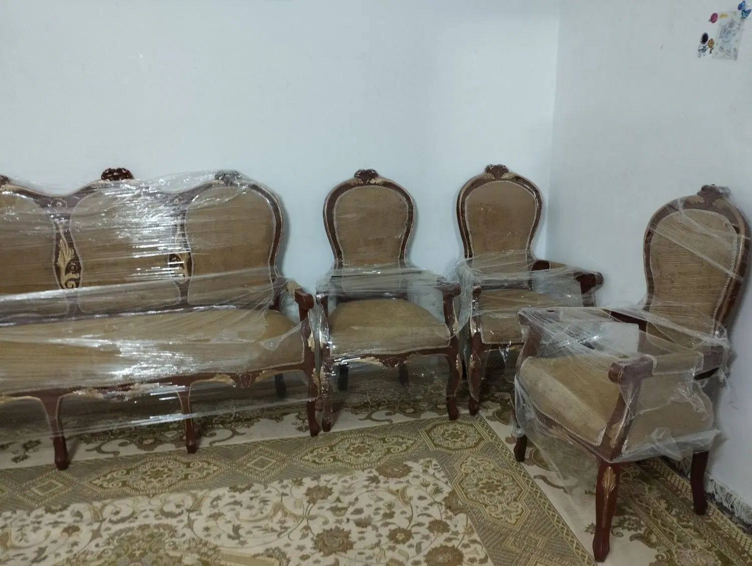 مبل 9نفره سلطنتی|مبلمان خانگی و میز عسلی|مشهد, شهرک مهرگان|دیوار