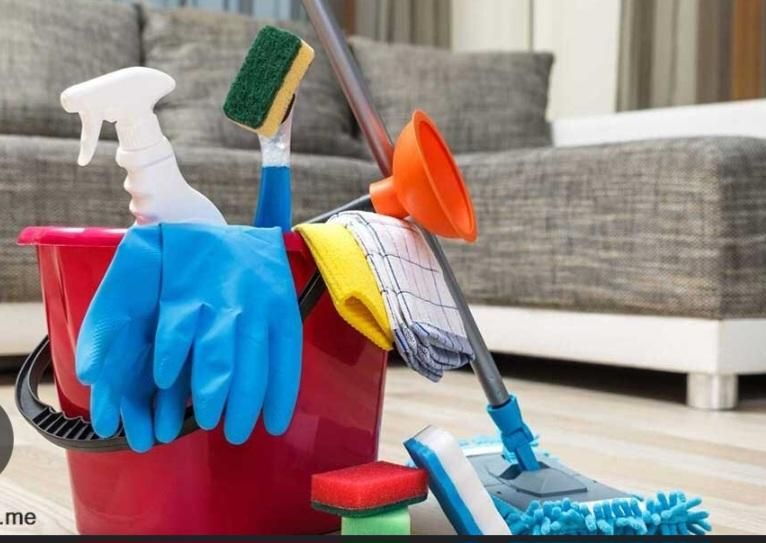 خانم (حتما متاهل) برای امور خانه-ساکن در محل|استخدام سرایداری و نظافت|تهران, نیاوران|دیوار