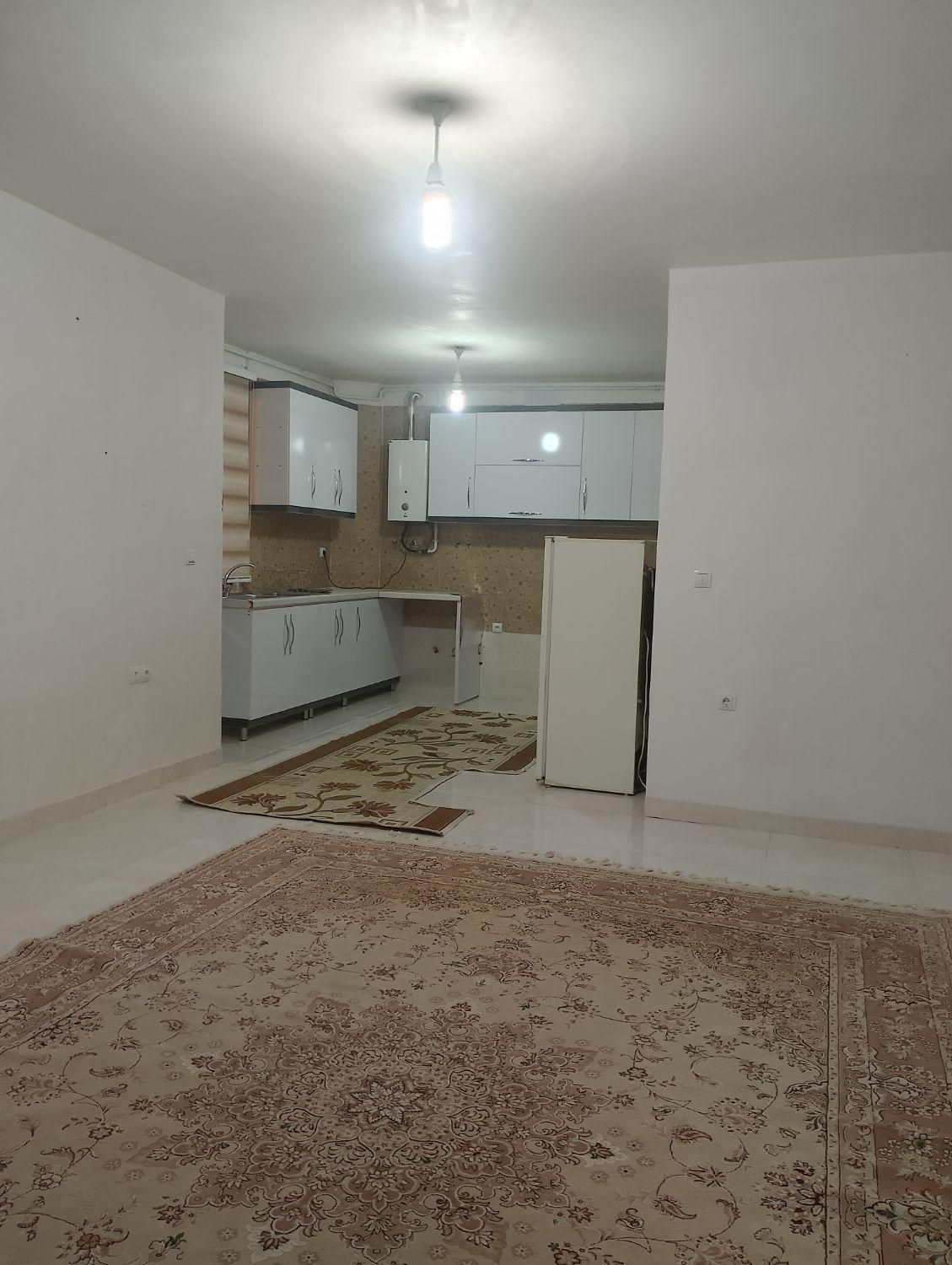 سوییت پارکینگ دار و نزدیک آبیدر و مرکز شهر|اجارهٔ کوتاه‌مدت آپارتمان و سوئیت|سنندج, |دیوار