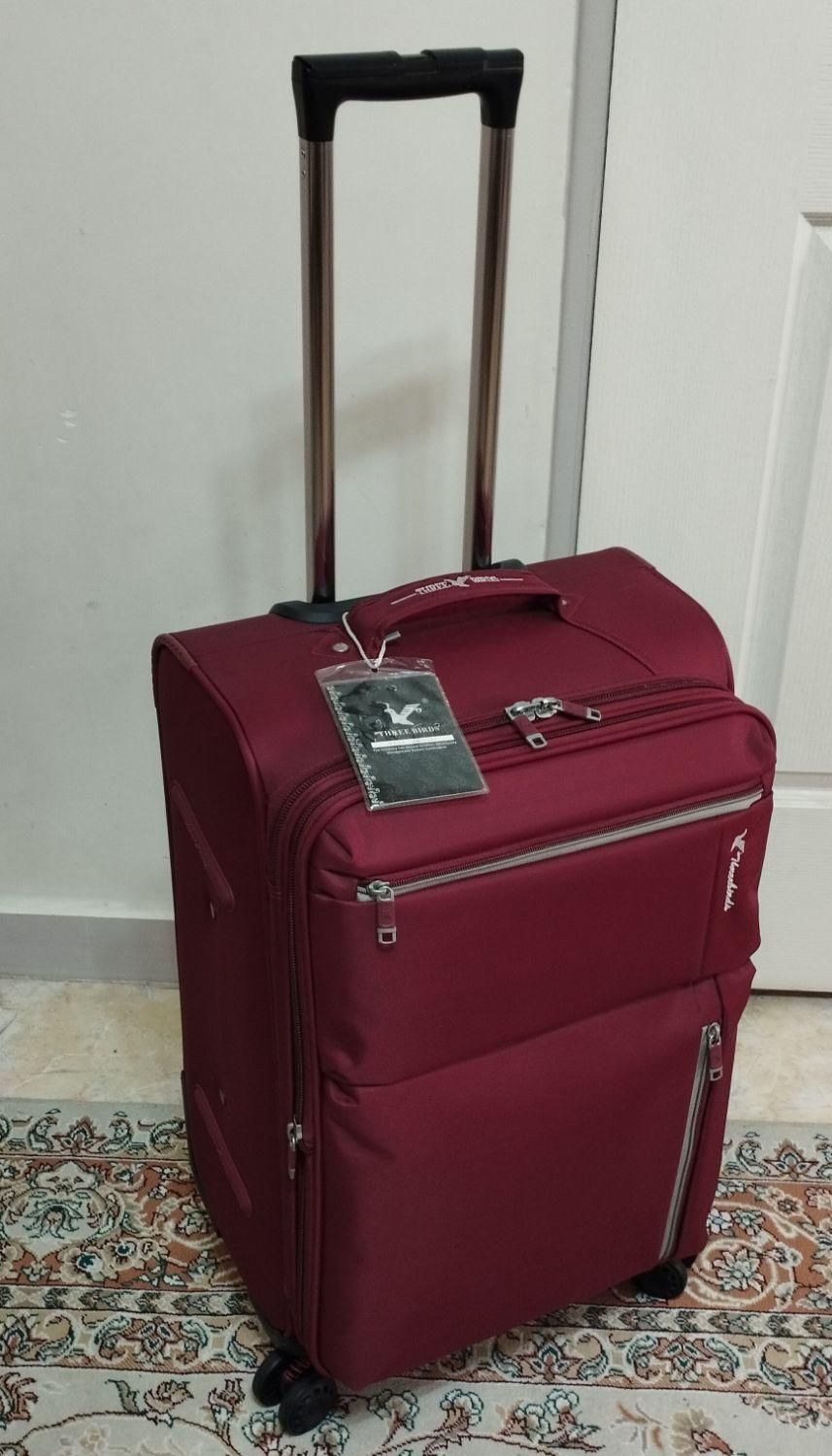 چمدان مسافرتی|کیف، کفش، کمربند|اندیشه, اندیشه فاز ۱|دیوار