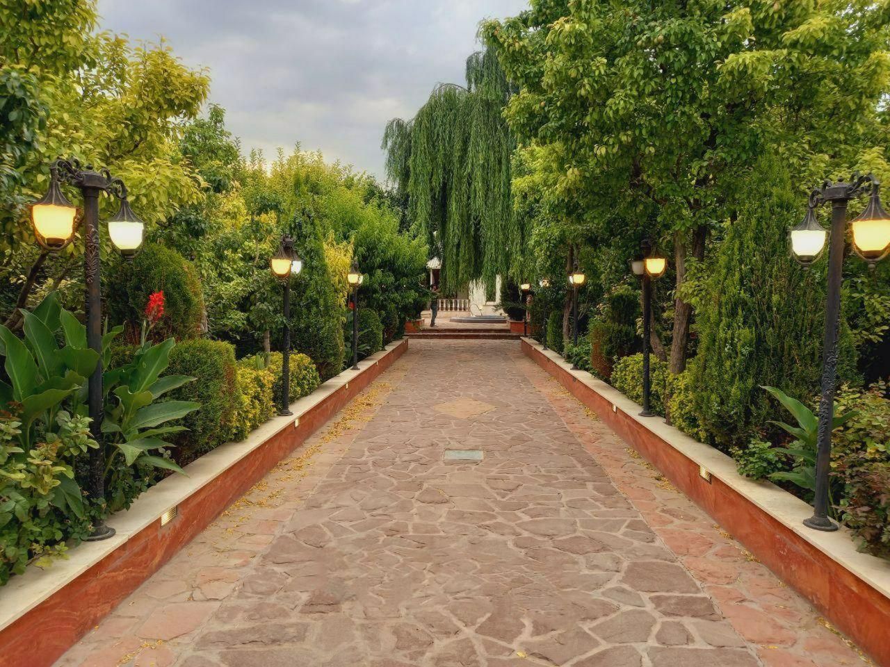 ویلاباغ ۶۸۰ متری استخردار + جکوزی+جنگلی|فروش خانه و ویلا|چمستان, |دیوار