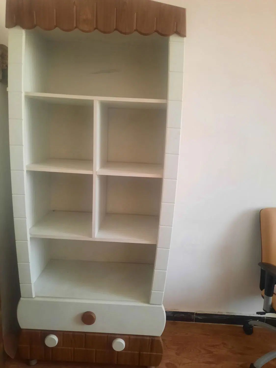 کتابخانه|کتابخانه، شلف، قفسه‌های دیواری|رشت, توشیبا|دیوار
