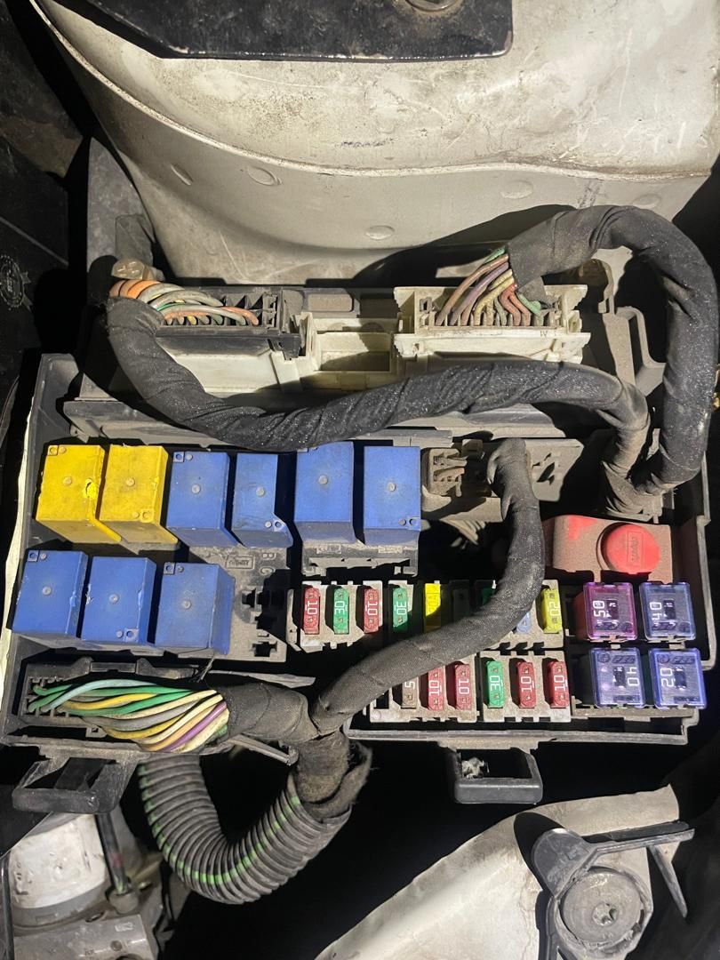 مکانیک و باطری سازی سیار انواع خودرو|خدمات موتور و ماشین|فردیس, منظریه|دیوار