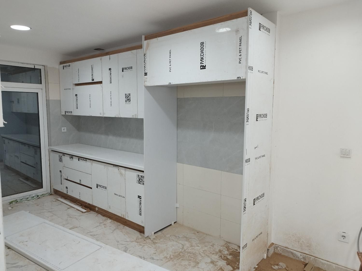 تعمیر و تغییر کابینت و کمد دیواری|خدمات پیشه و مهارت|بهبهان, |دیوار