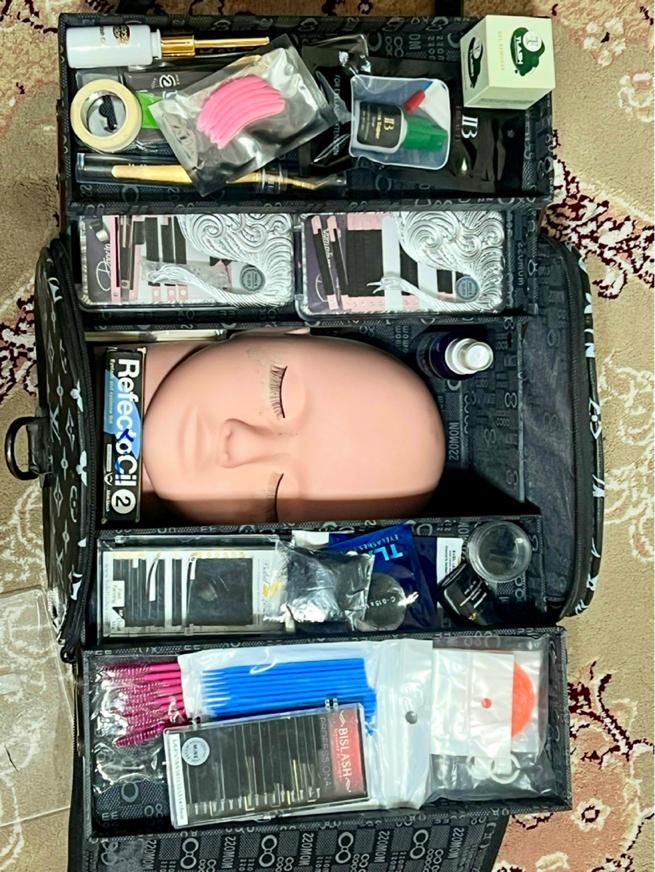 لوازم کاشت و اکستنشن مژه و لیفت ابرو و مژه|حراج|میانه, |دیوار