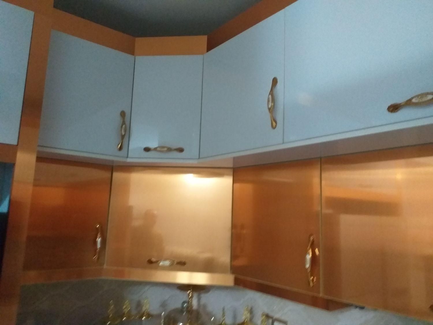 ساخت ونصب وتعمیرات کابینت کمددیواری درب چوبی|خدمات پیشه و مهارت|ورامین, ورامین|دیوار