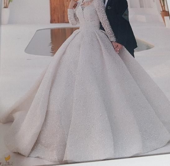 لباس عروس|لباس|مشکیندشت, |دیوار