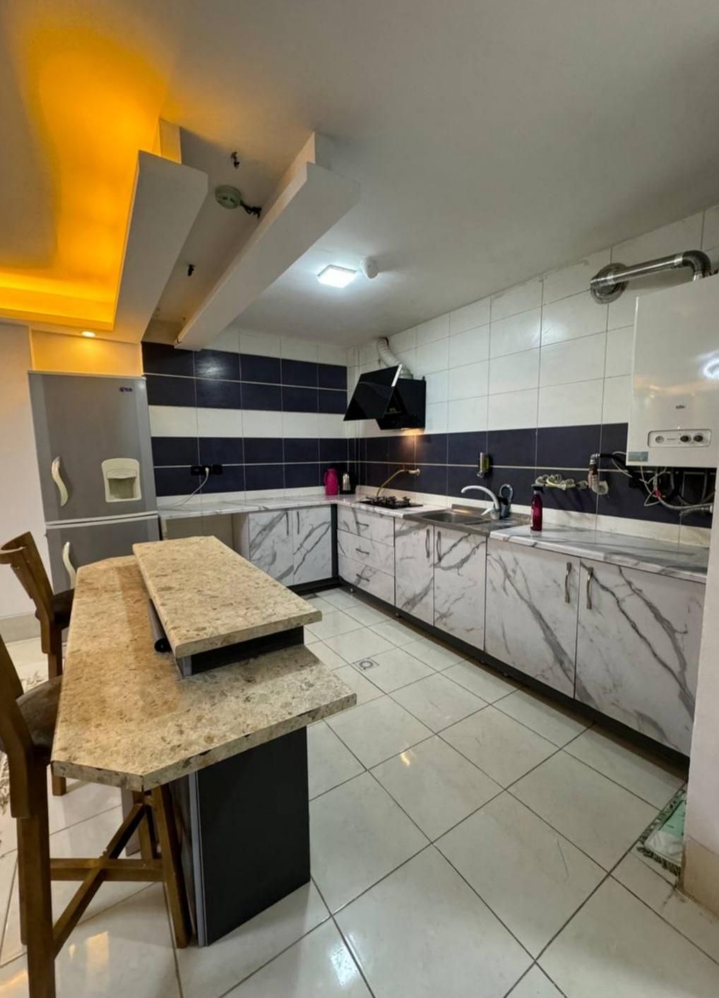 آپارتمان مبله عفیف آباد|اجارهٔ کوتاه‌مدت آپارتمان و سوئیت|شیراز, عفیف‌آباد|دیوار