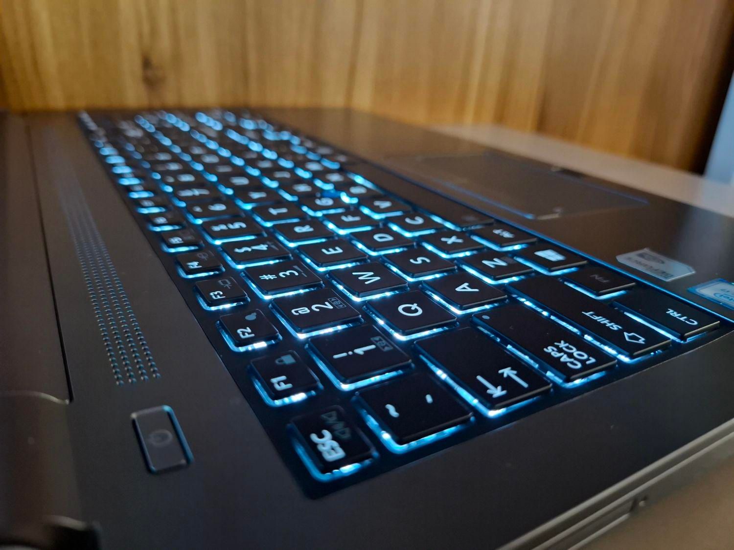 لپتاپ TOSHIBA TECRA Z50 دو گیگ گرافیک مجزا|رایانه همراه|تهران, میدان ولیعصر|دیوار