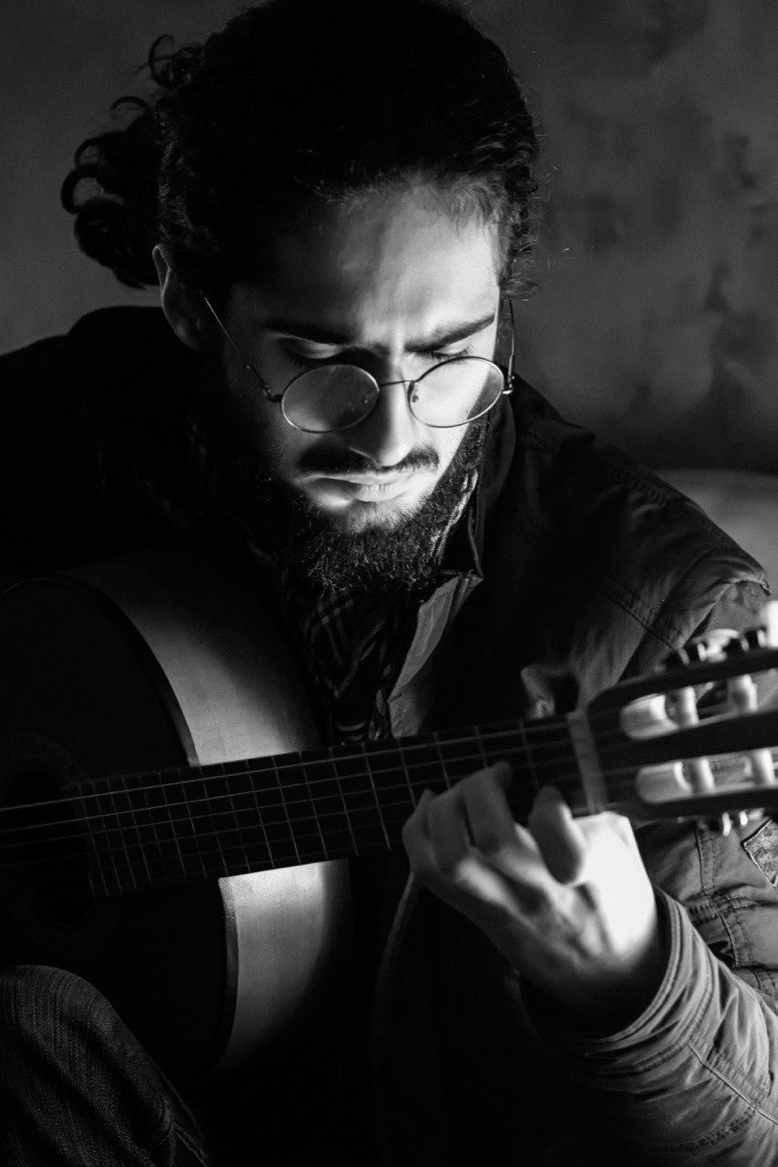 تدریس خصوصی گیتار (فلامنکو ، پاپ ، کلاسیک)|خدمات آموزشی|تهران, هروی|دیوار