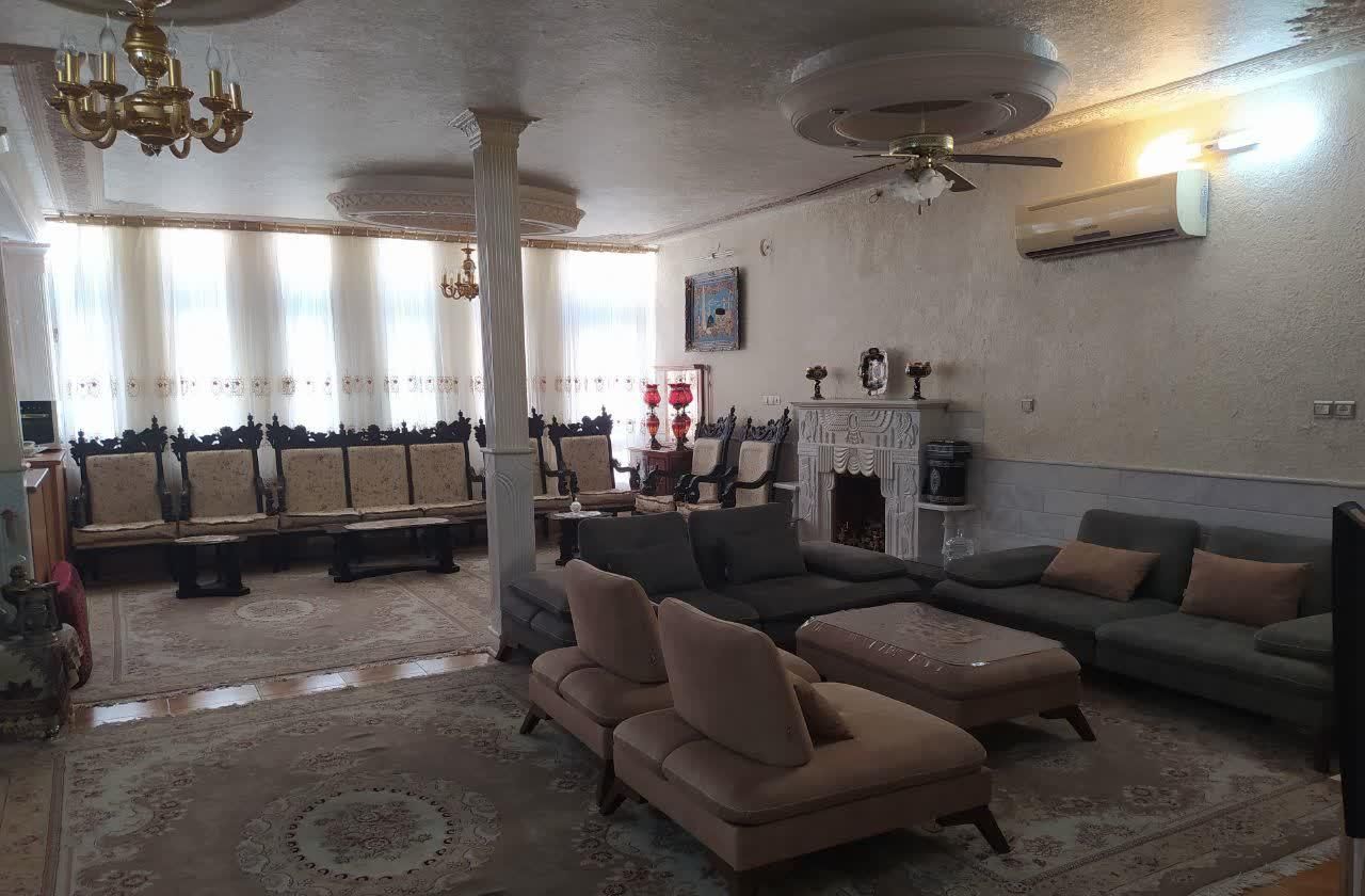 ویلایی/جنوبی/دو طبقه/ بلوار آزادگان|فروش خانه و ویلا|قم, آزادگان|دیوار