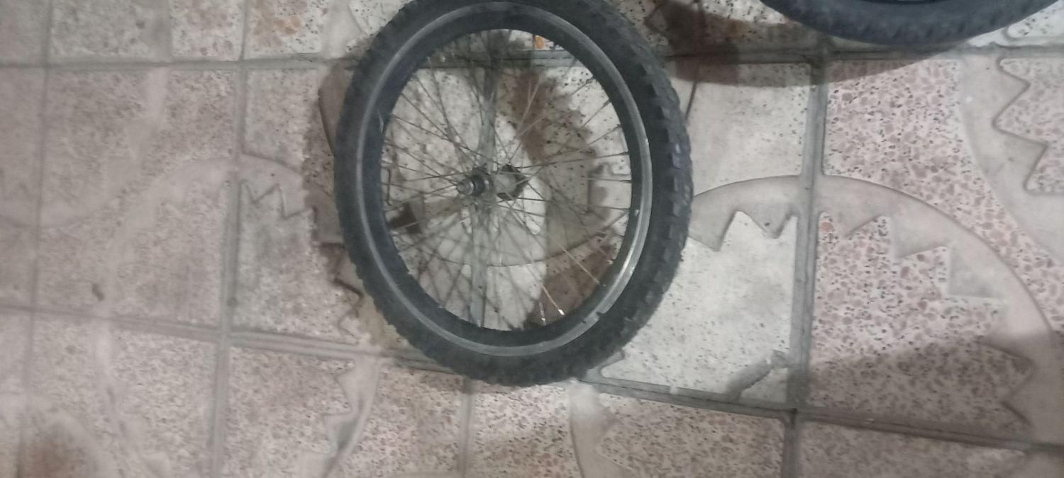 رینگ لاستیک دچرخه|دوچرخه، اسکیت، اسکوتر|اندیشه, اندیشه فاز ۱|دیوار