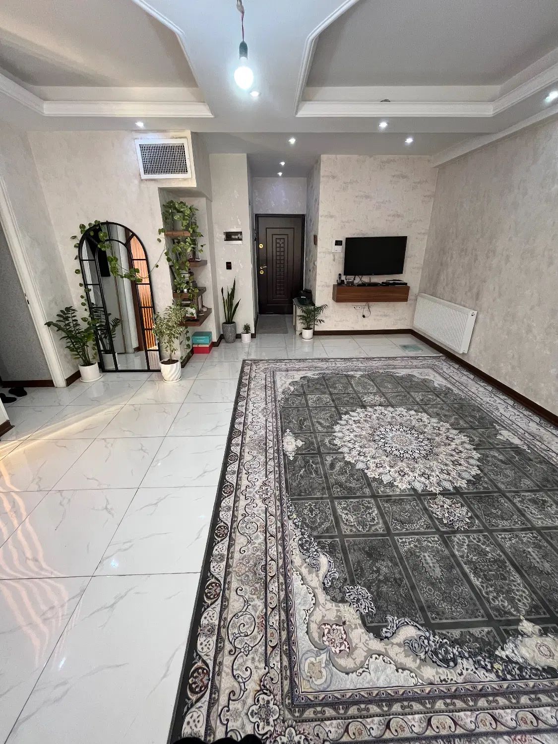 اپارتمان شیک و نوساز روبروی مترو|فروش آپارتمان|تهران, عباسی|دیوار