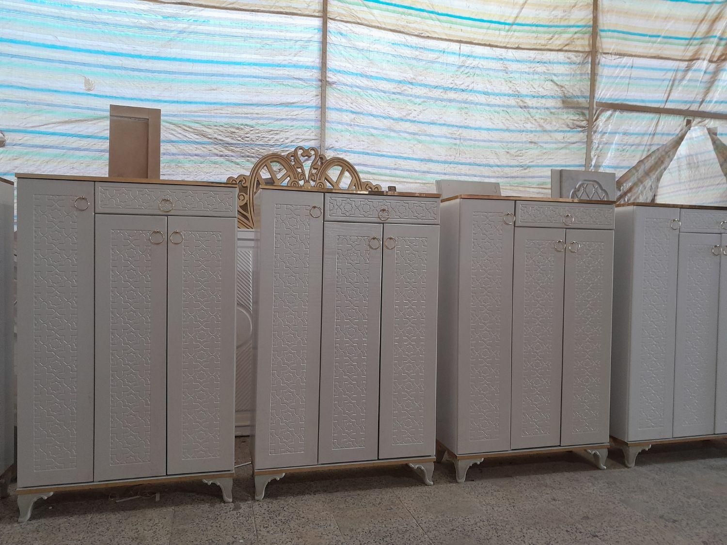 جاکفشی خیلی بزرگ|جاکفشی، کمد، دراور|اردبیل, |دیوار