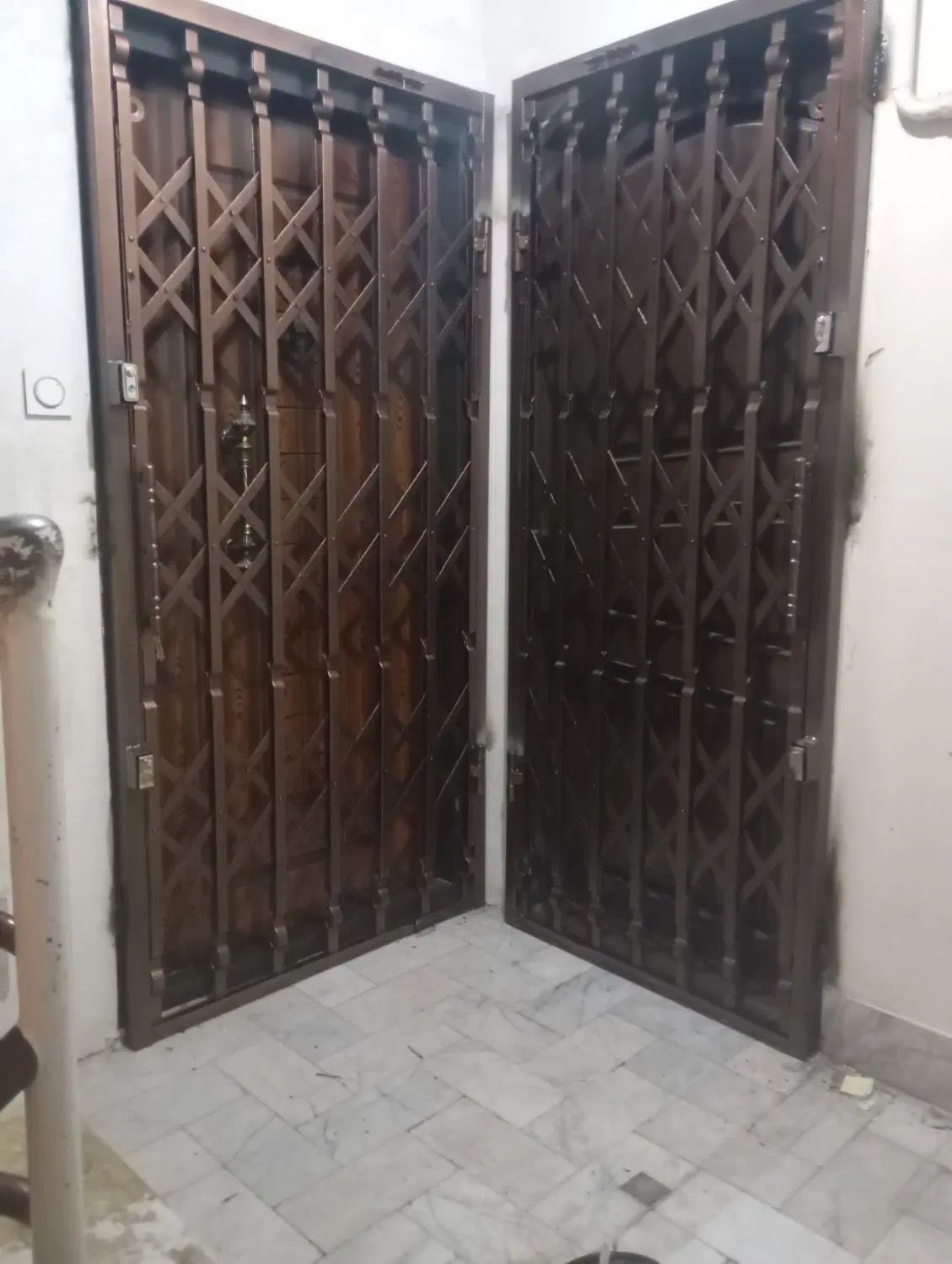 حفاظ آپارتمان،درب آکاردیونی،محافظ ضدسرقت ریلی کشوی|مصالح و تجهیزات ساختمان|مشهد, الهیه|دیوار