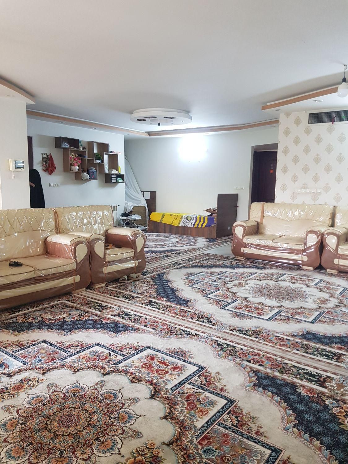 ۱۵۰ متر آپارتمان شیک / فول امکانات / بر باهنر|اجارهٔ آپارتمان|اصفهان, تیران|دیوار