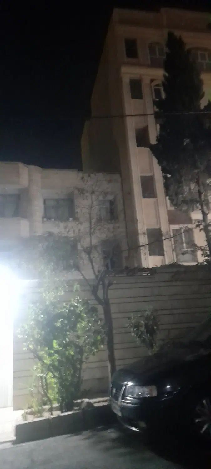 دفتر تجاری اداری بر ولیعصر ۱۱۵ متر|اجارهٔ دفتر کار، اتاق اداری، مطب|تهران, میدان ولیعصر|دیوار