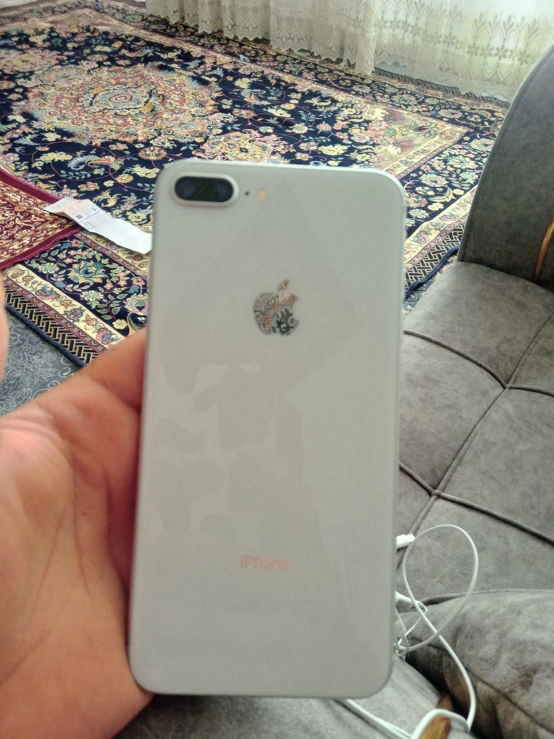 اپل iPhone 8 Plus با حافظهٔ ۲۵۶ گیگابایت|موبایل|تبریز, |دیوار