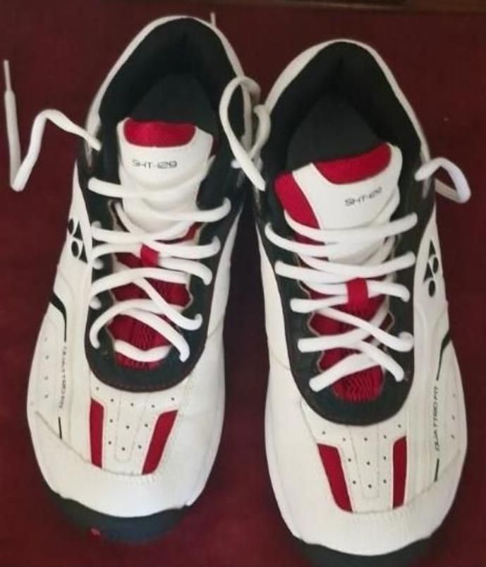 کتونی برند YONEX سایز ۴۰/۵|کیف، کفش، کمربند|تهران, مطهری|دیوار