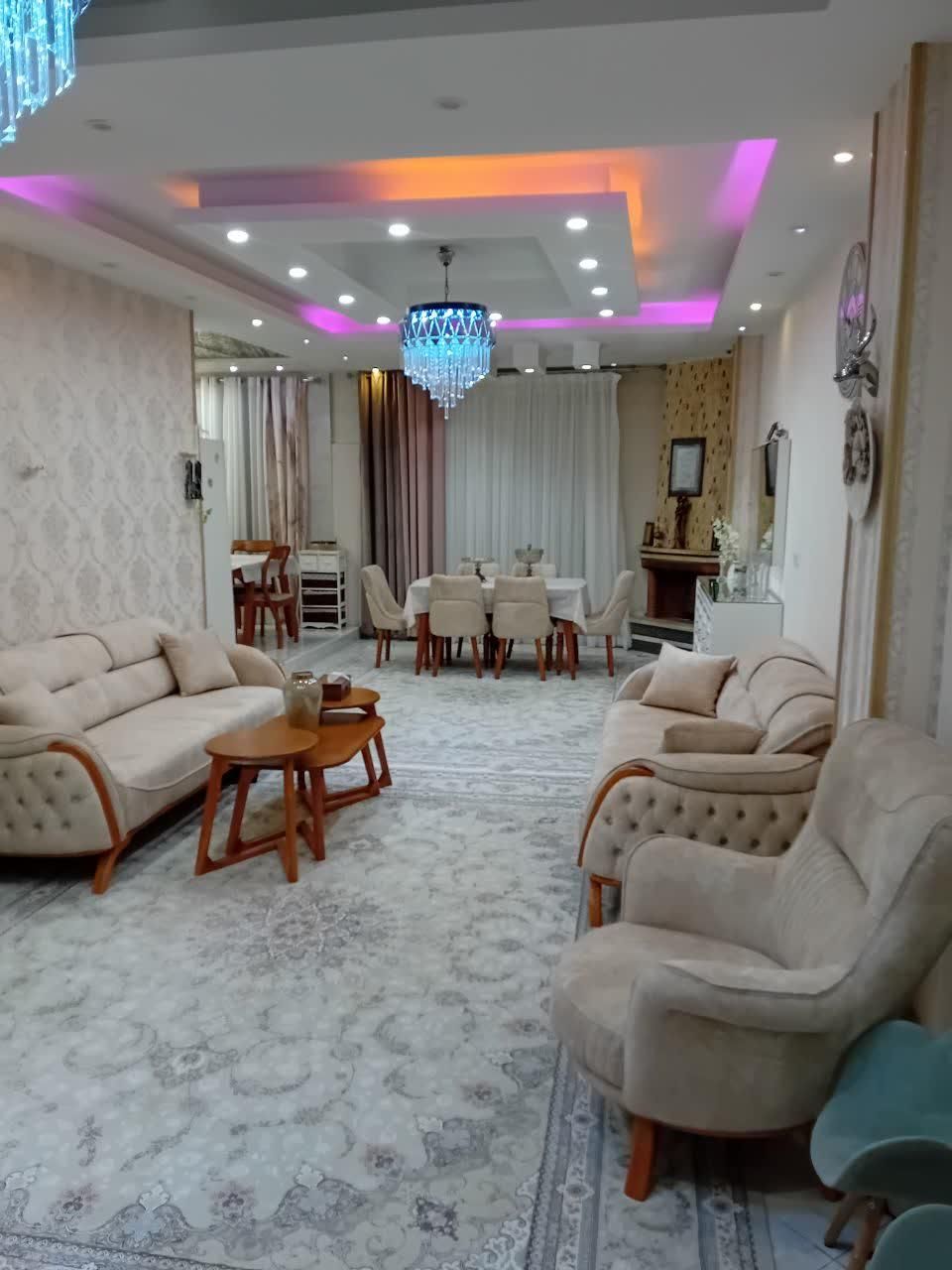 دو تخته فرش ۱۲ متری بهمراه قالیچه|فرش|کرج, گلشهر|دیوار