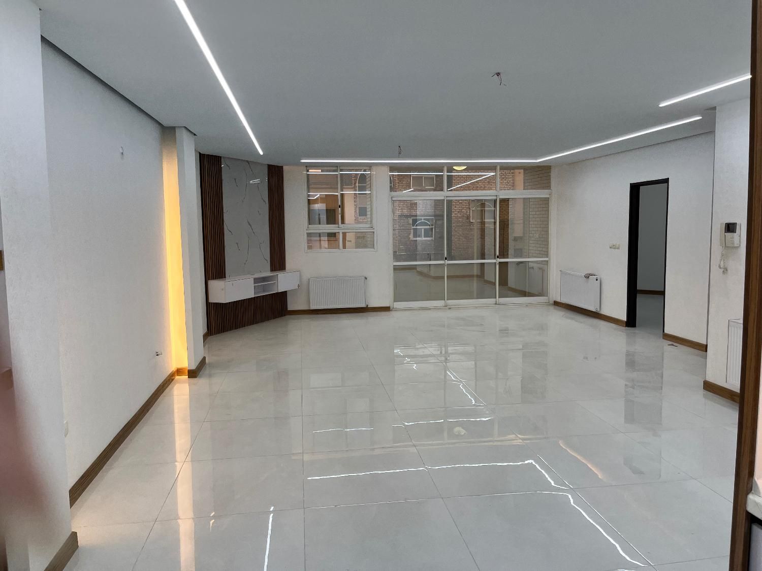 آپارتمان۱۳۰متر سه خوابه کلادو طبقه-اول رو همکف|فروش آپارتمان|اصفهان, شهرک مهدیه|دیوار