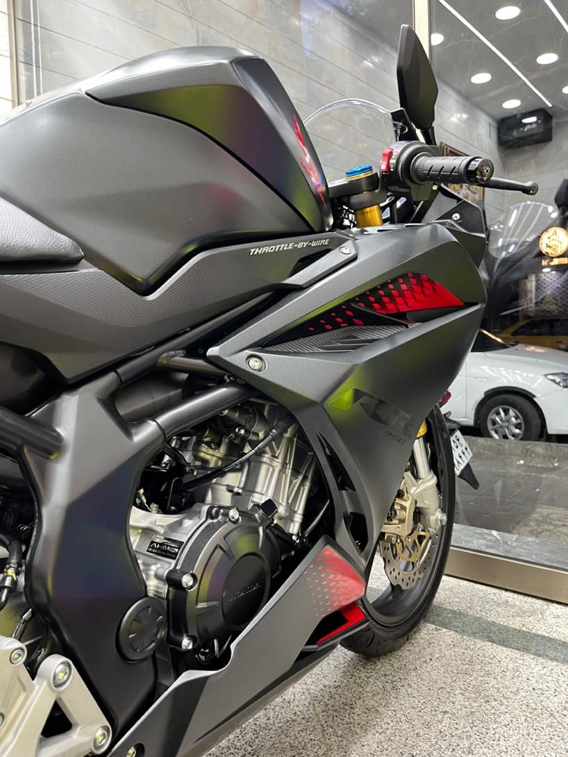 هوندا CBR 250 RR درحد خشک 1401 قاتل ZX25|موتورسیکلت|تهران, منیریه|دیوار