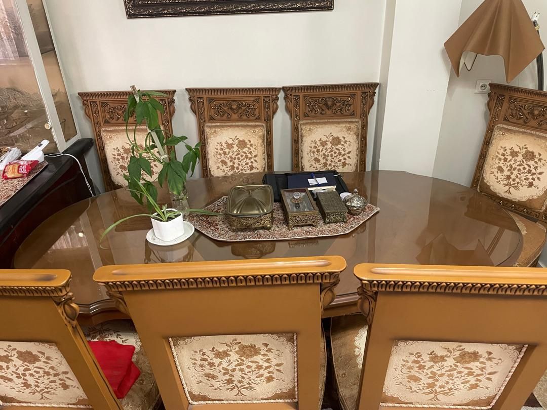 مبل  سلطنتی چوب گردو شناسنامه دار|مبلمان خانگی و میز عسلی|تهران, شاهین|دیوار