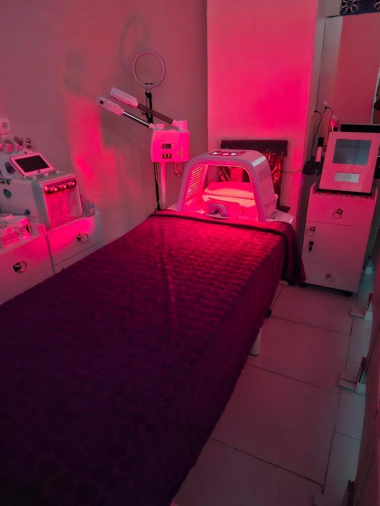 آموزش تخصصی فیشال و پاکسازی صورت|خدمات آرایشگری و زیبایی|قدس, شهرقدس|دیوار