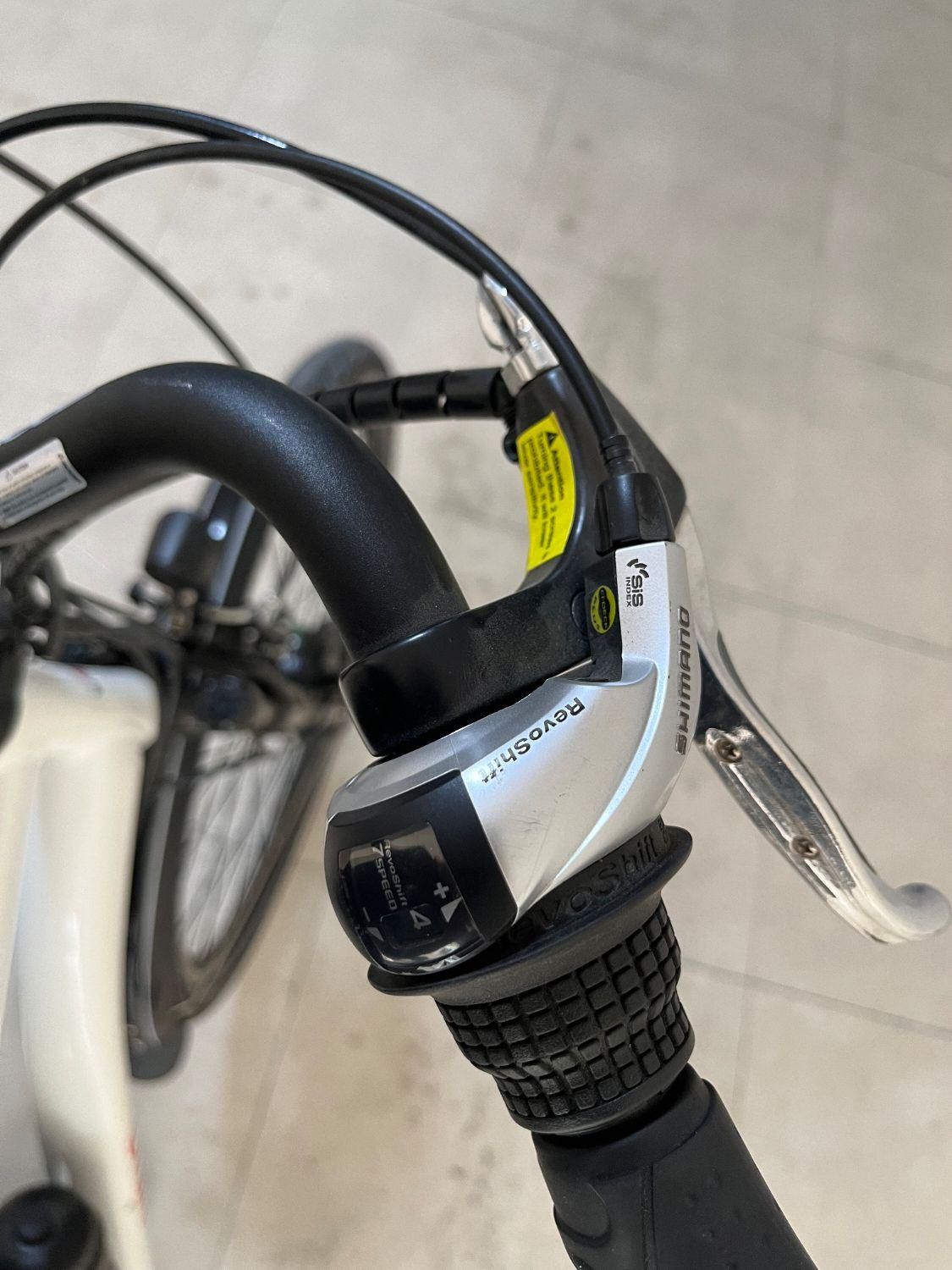 دوچرخه هیبریدی دنده ای برند ویوا|دوچرخه، اسکیت، اسکوتر|ارومیه, |دیوار