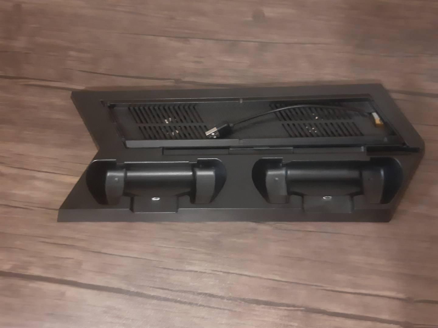 PS4 slim نو و بسیار تمییز ریجن2(ژاپن)|کنسول، بازی ویدئویی و آنلاین|تهران, باغ فیض|دیوار