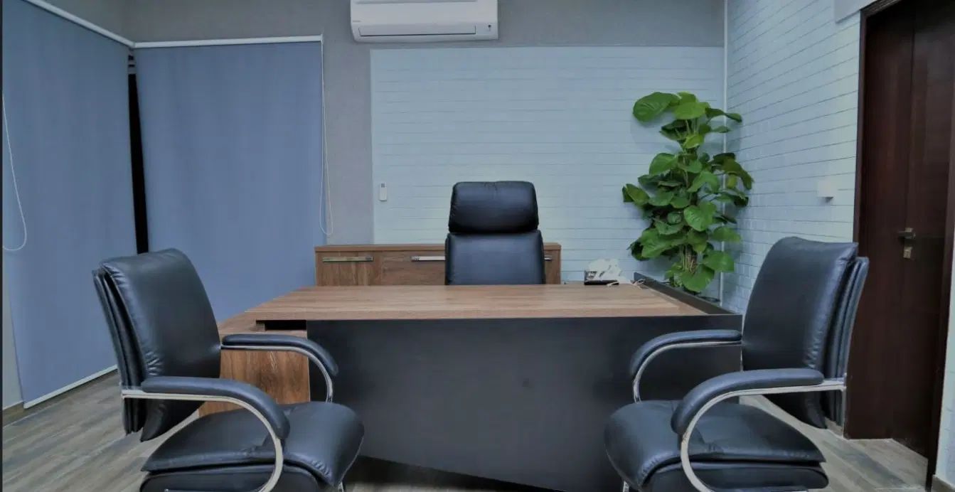موسسه حقوقی به چند وکیل و کارمند نیازمند است|استخدام اداری و مدیریت|تبریز, |دیوار