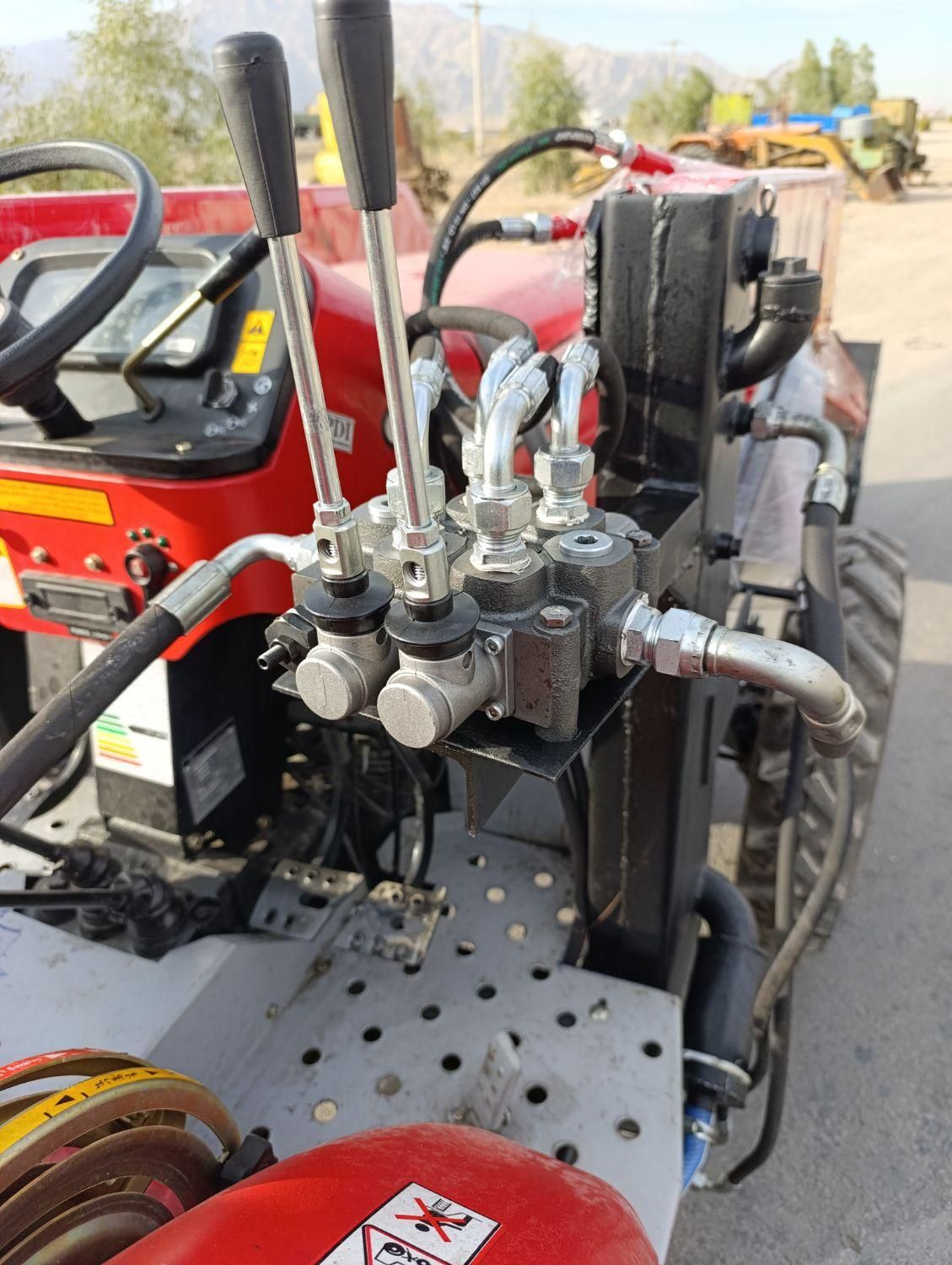 تراکتور فرگوسن 470 جفت با بیل تراکتور 470|خودرو سنگین|یزد, |دیوار